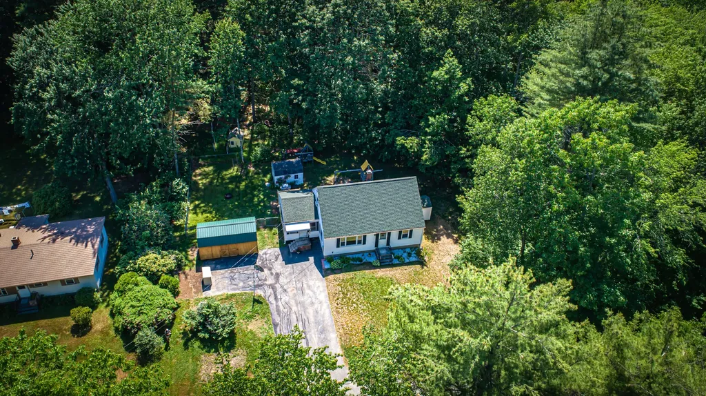 29 Sandy Lane Dover NH 03820