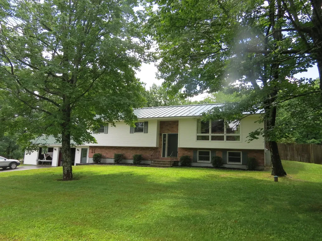 36 Buena Vista Drive Augusta ME 04330