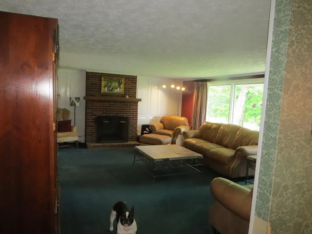 36 Buena Vista Drive Augusta ME 04330