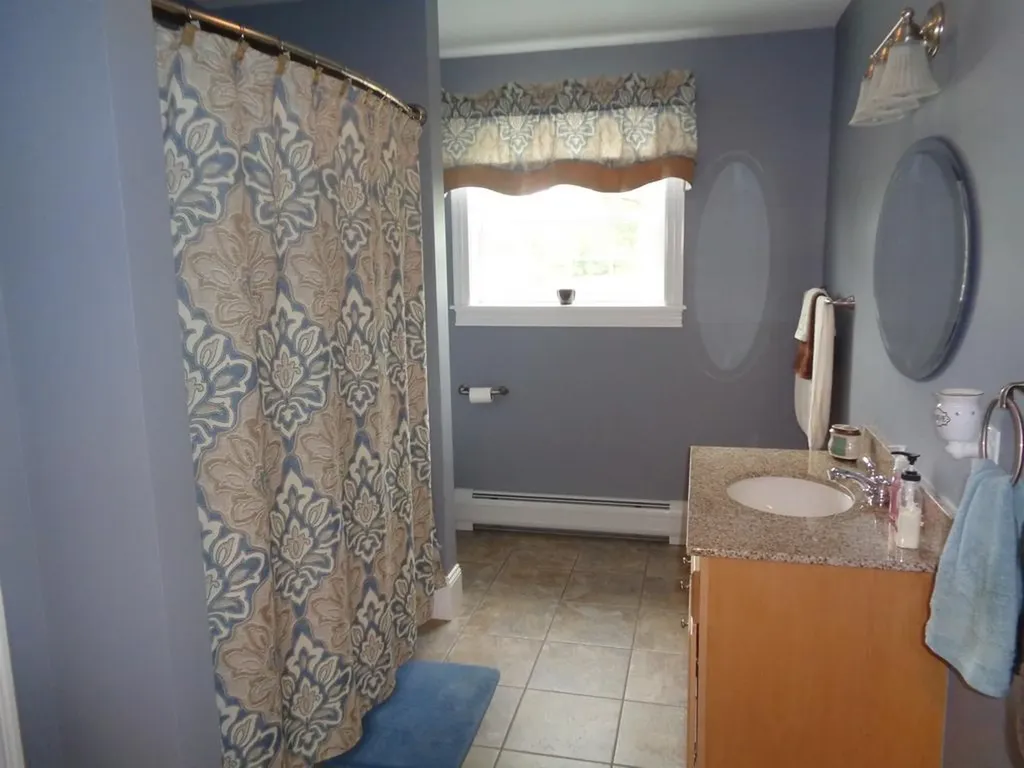 274 Annis Road Hermon ME 04401