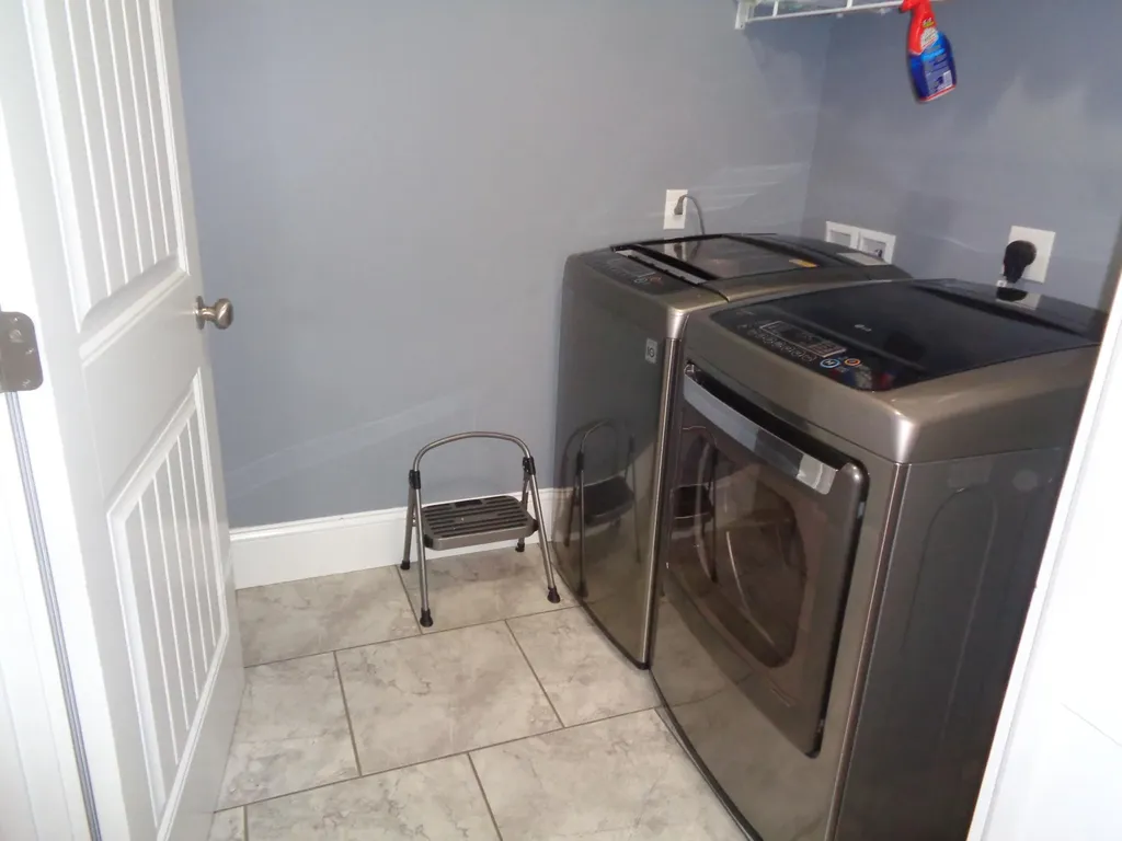 274 Annis Road Hermon ME 04401