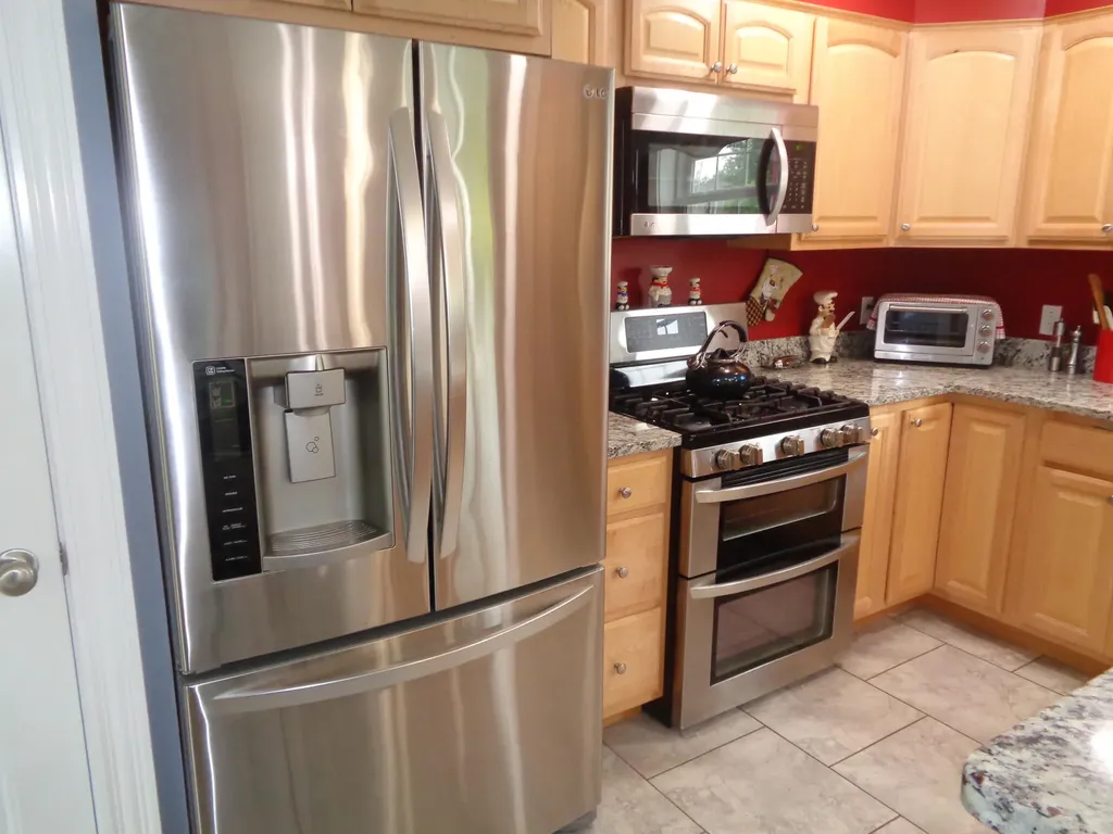 274 Annis Road Hermon ME 04401