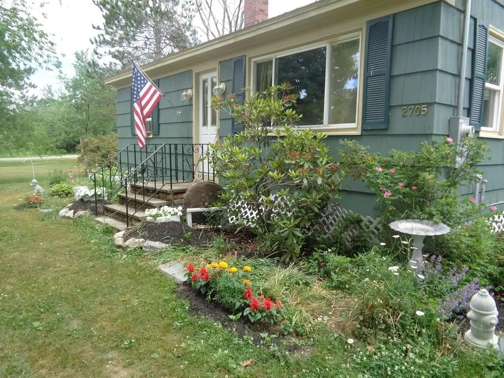 2705 Union Street Hermon ME 04401