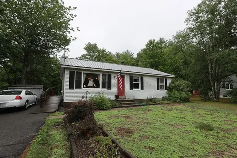 7 Crestwood Drive Standish ME 04084