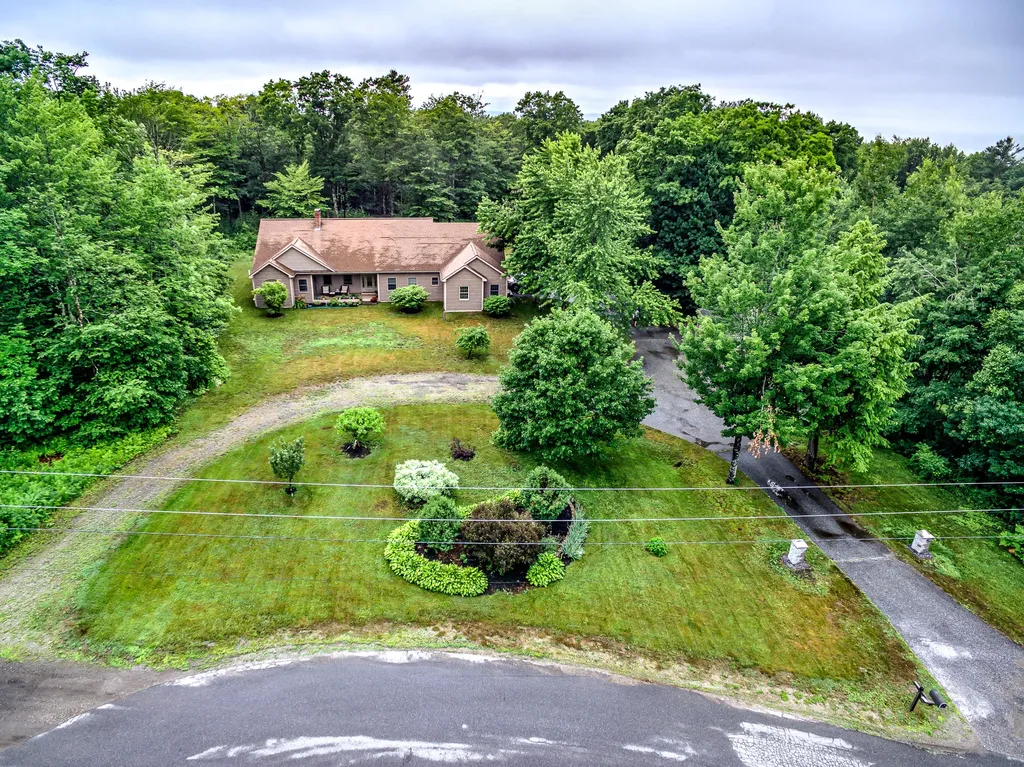 91 Stoney Acres Road Pittston ME 04345