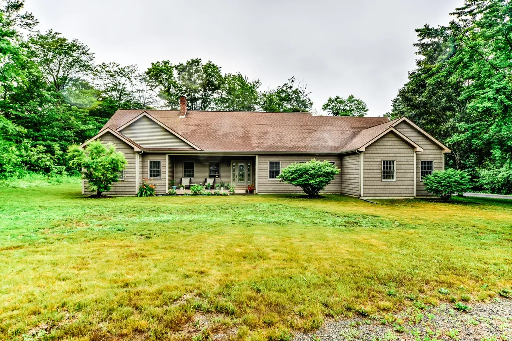 91 Stoney Acres Road Pittston ME 04345