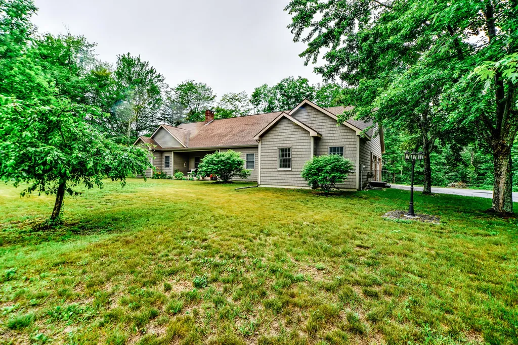 91 Stoney Acres Road Pittston ME 04345