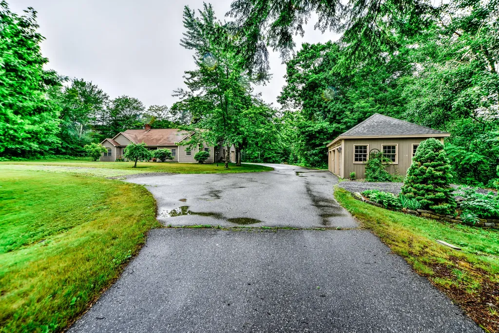 91 Stoney Acres Road Pittston ME 04345