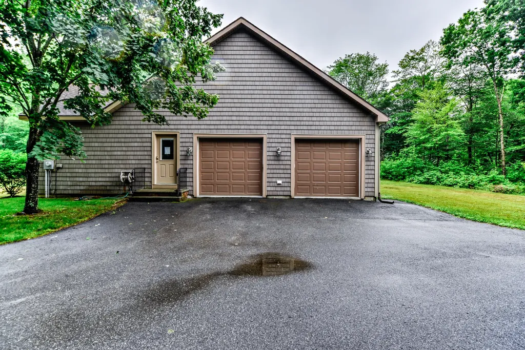 91 Stoney Acres Road Pittston ME 04345