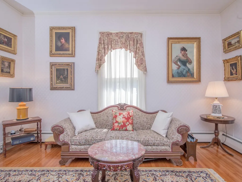 66 School Street Gardiner ME 04345