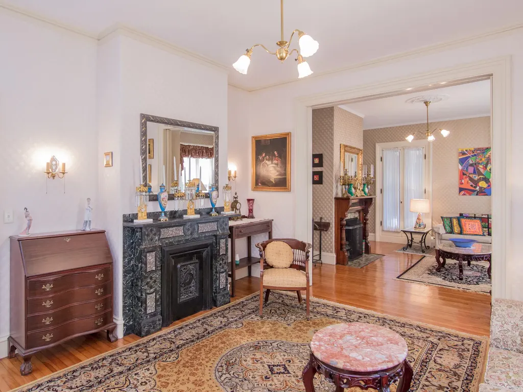 66 School Street Gardiner ME 04345