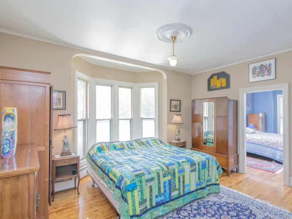 66 School Street Gardiner ME 04345