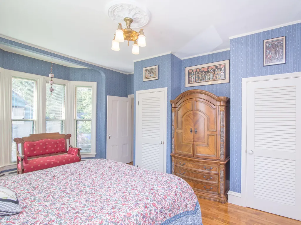 66 School Street Gardiner ME 04345
