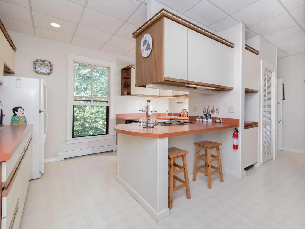 66 School Street Gardiner ME 04345