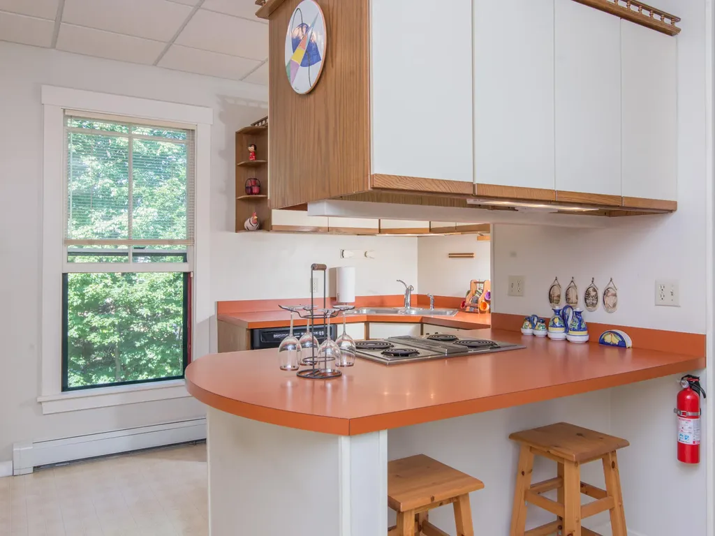 66 School Street Gardiner ME 04345