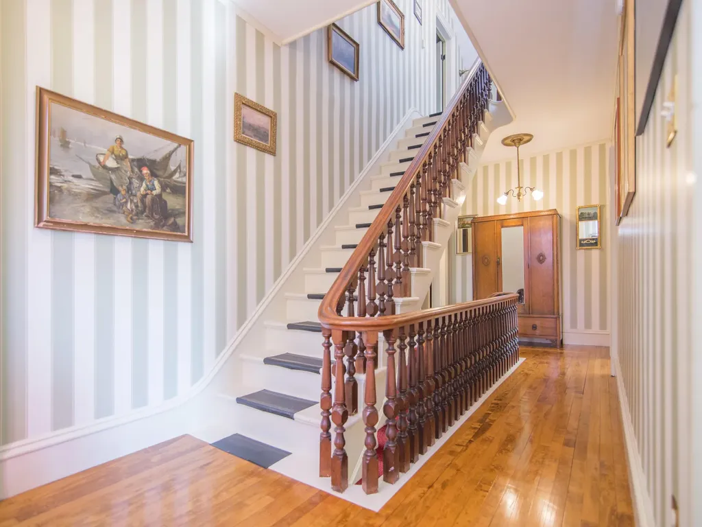 66 School Street Gardiner ME 04345