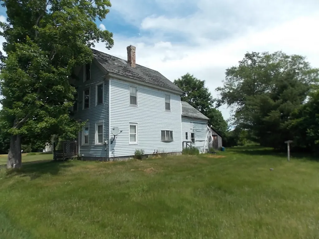 14 Hinckley Road Canaan ME 04924
