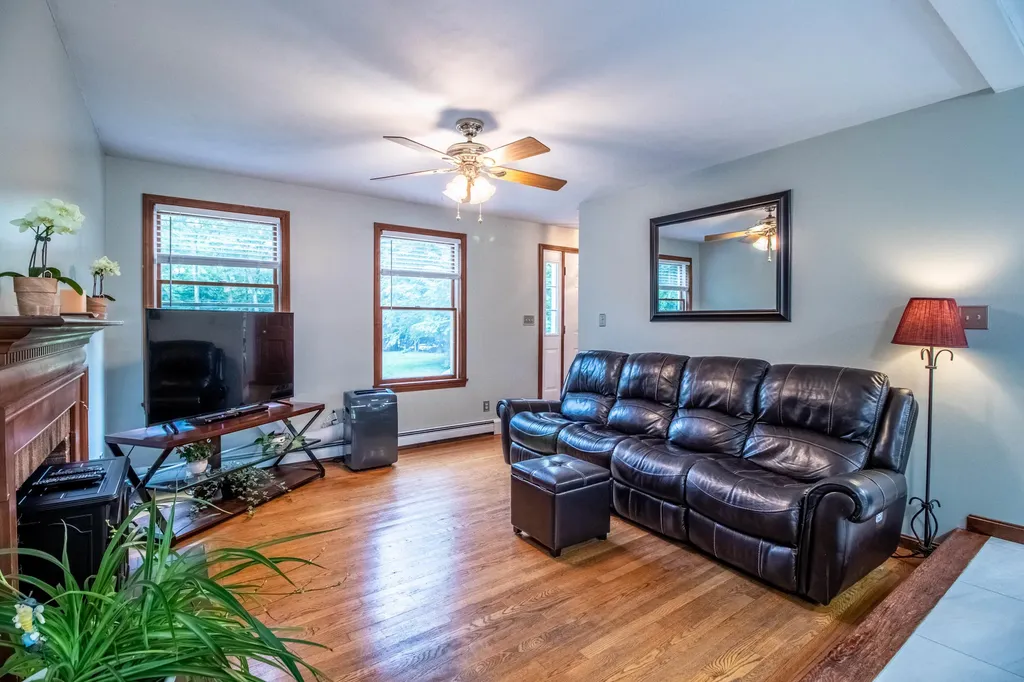 165 Mica Point Road Barrington NH 03825