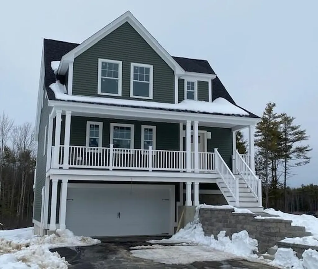 37 Huntington Way Kittery ME 03904