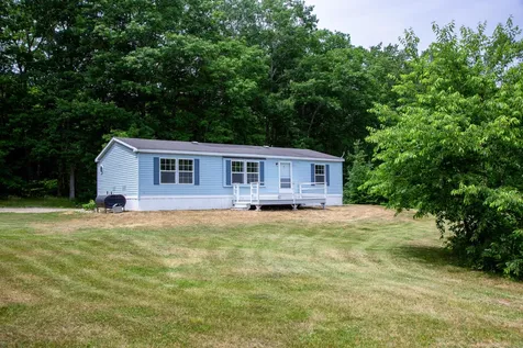 211 Middle Road Warren ME 04864