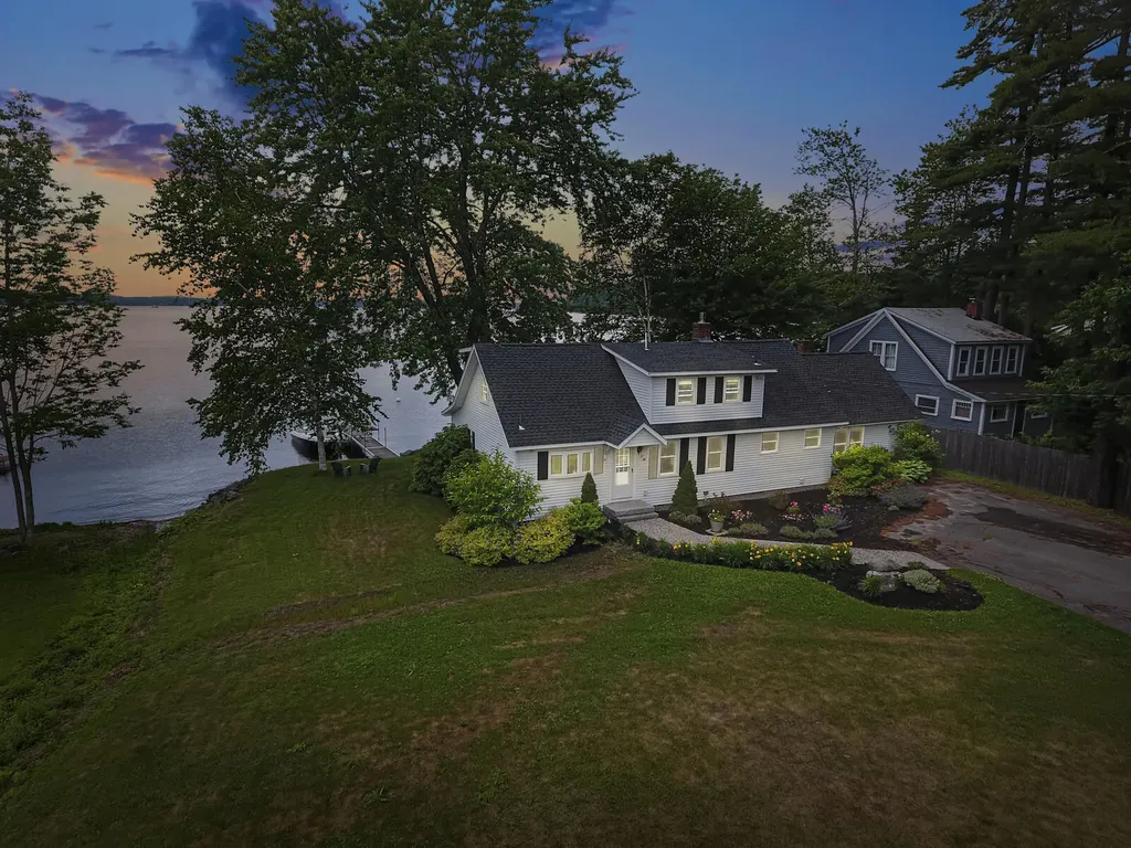 38 Loch Lane Winthrop ME 04364