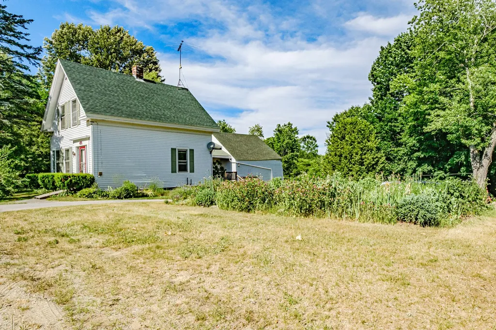 472 Waldoboro Road Washington ME 04574