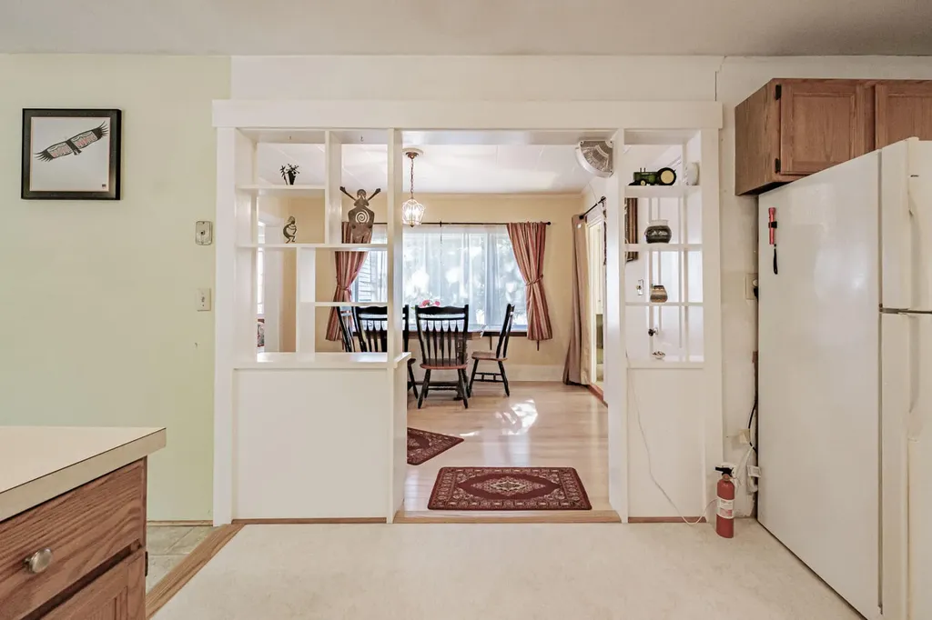 472 Waldoboro Road Washington ME 04574