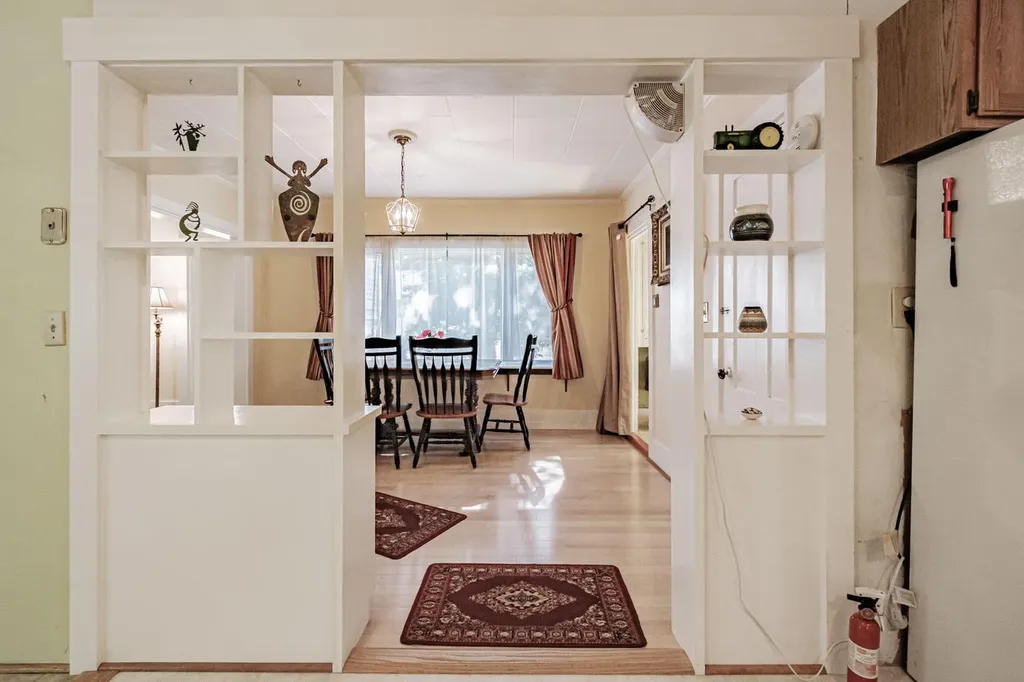 472 Waldoboro Road Washington ME 04574