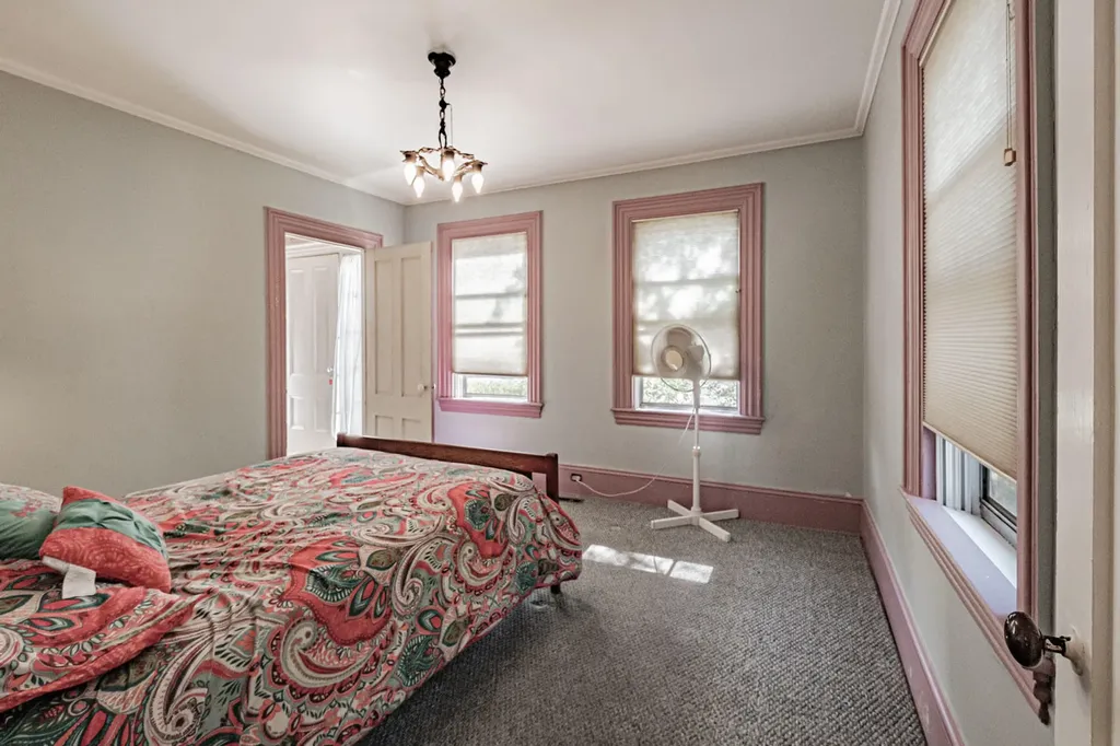 472 Waldoboro Road Washington ME 04574