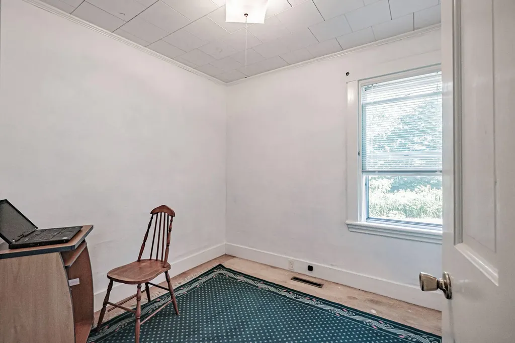 472 Waldoboro Road Washington ME 04574
