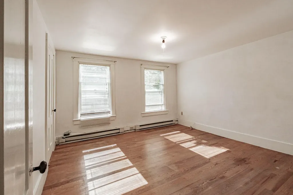 472 Waldoboro Road Washington ME 04574