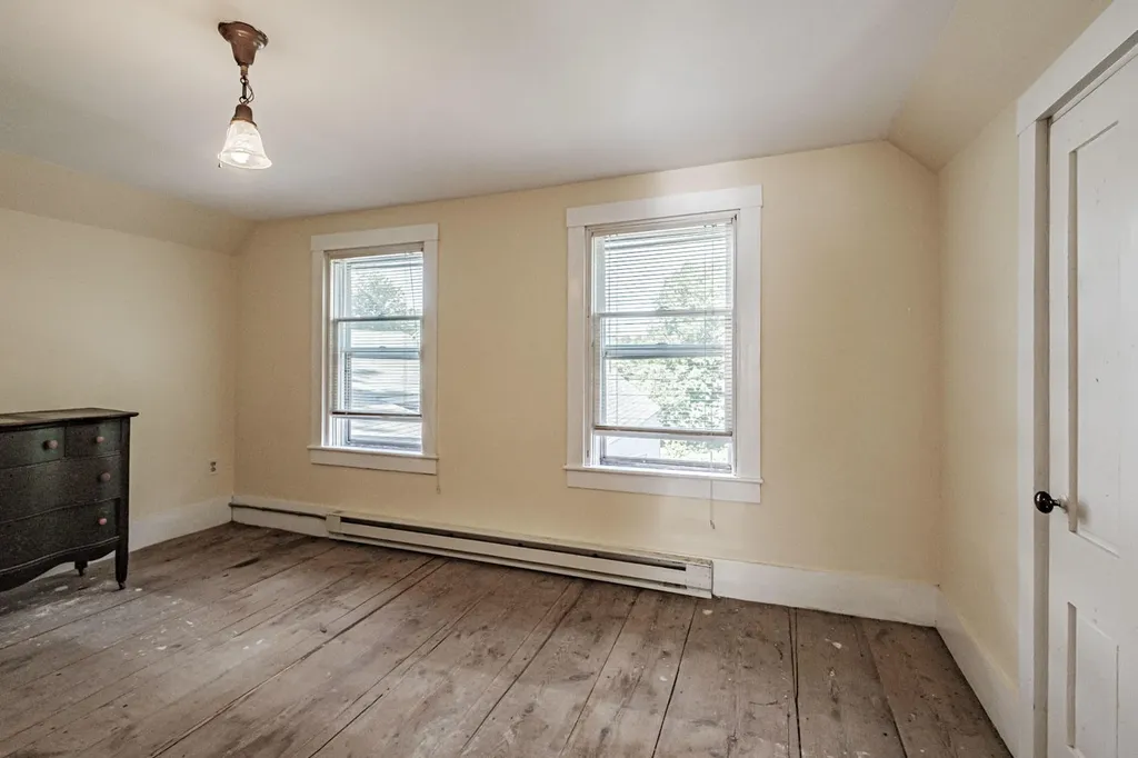 472 Waldoboro Road Washington ME 04574