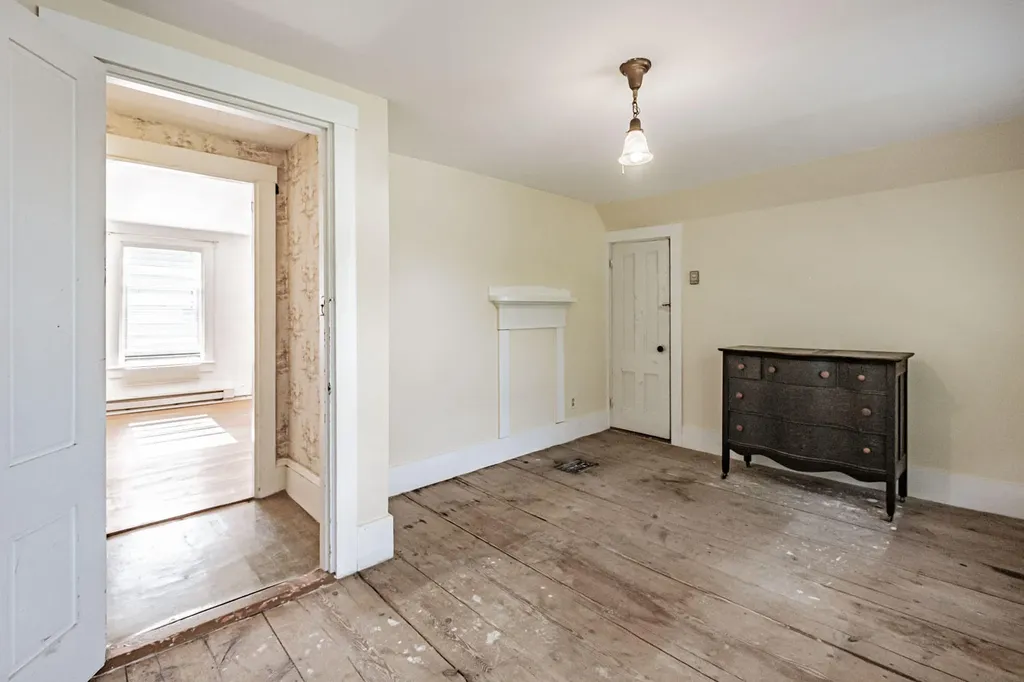 472 Waldoboro Road Washington ME 04574