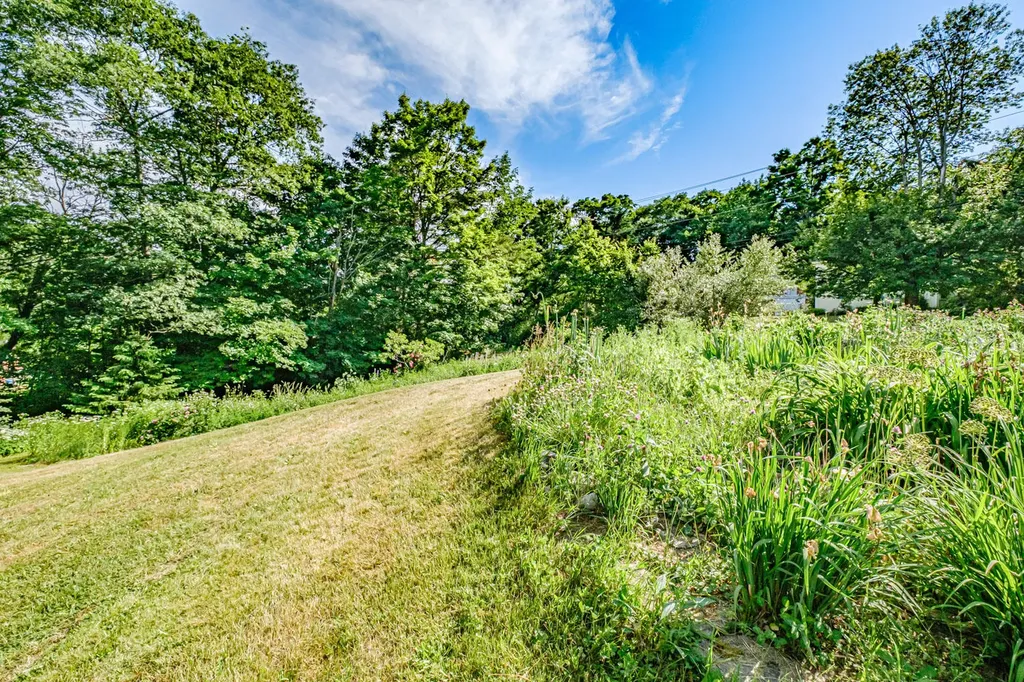 472 Waldoboro Road Washington ME 04574