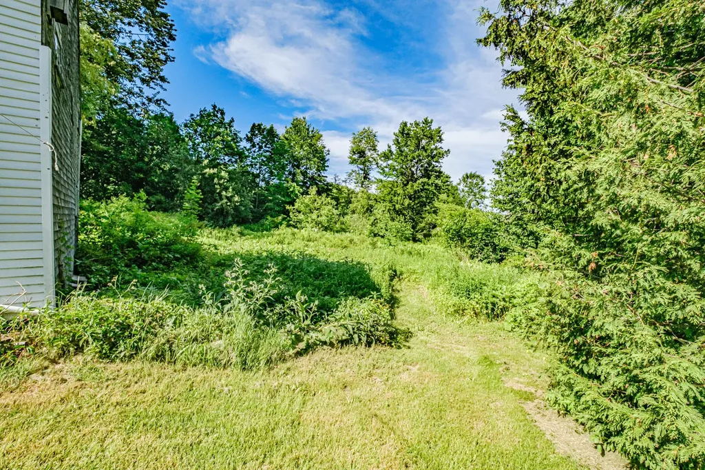 472 Waldoboro Road Washington ME 04574