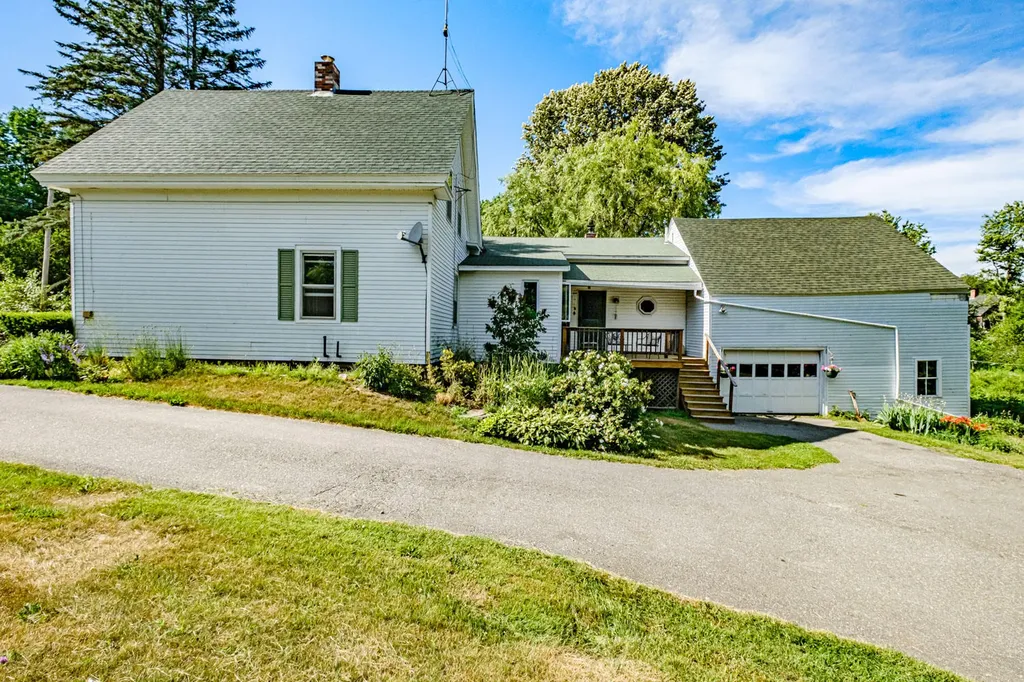 472 Waldoboro Road Washington ME 04574