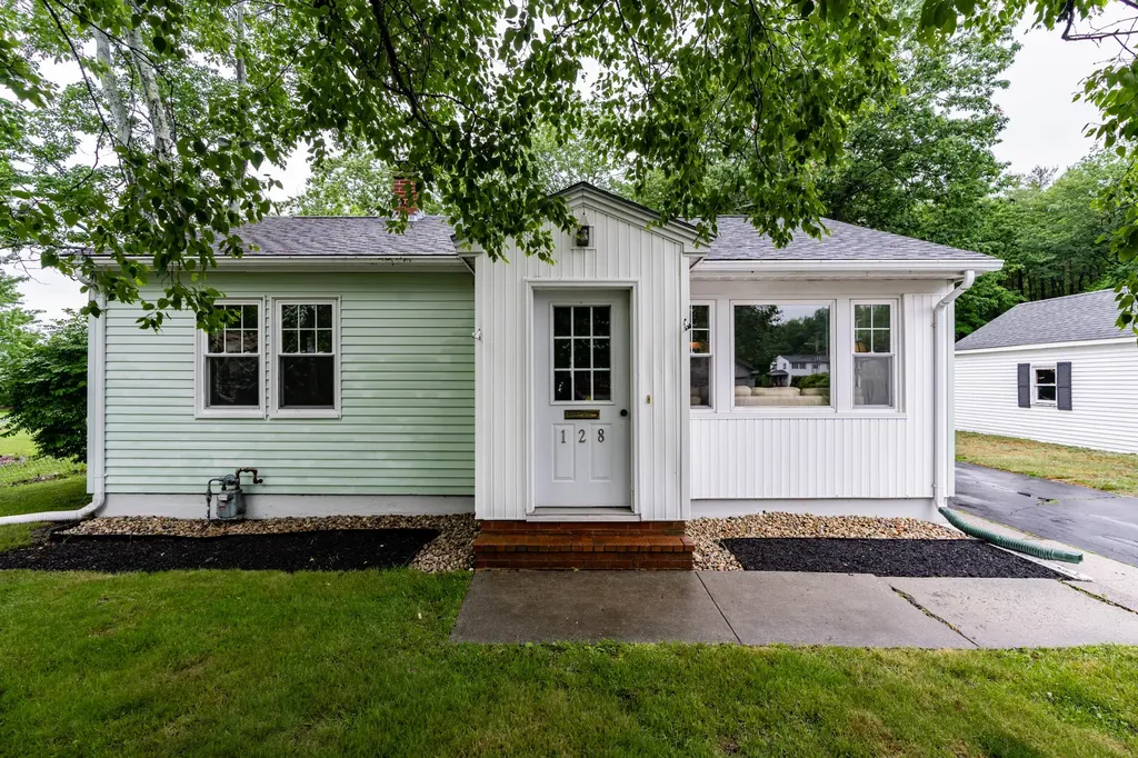 128 Holm Avenue Portland ME 04102