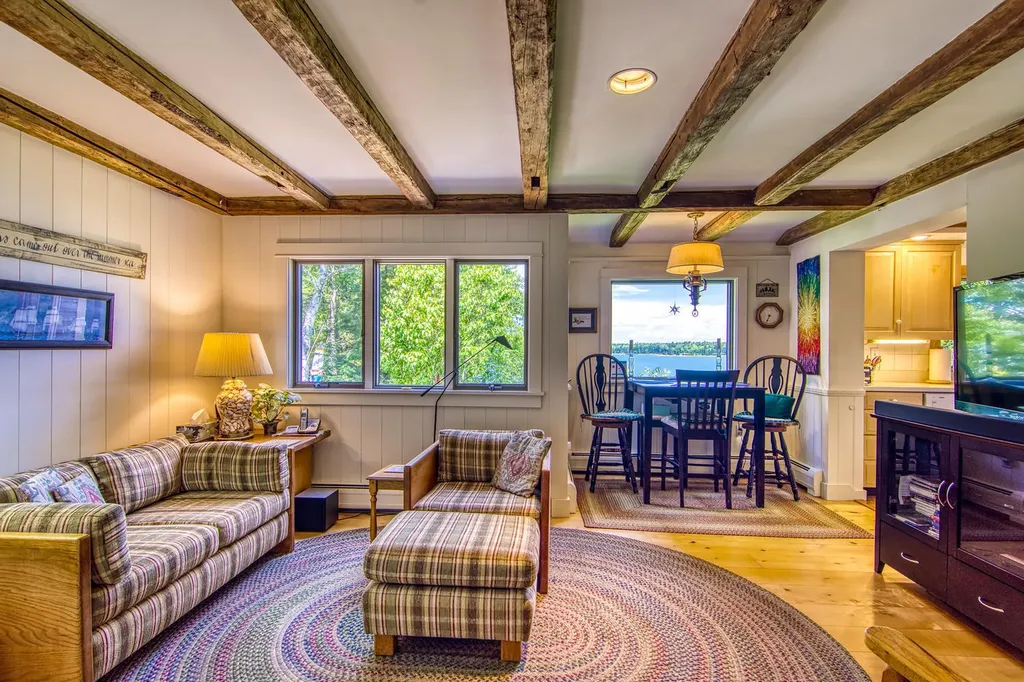 24 Wagner Drive Brooklin ME 04616