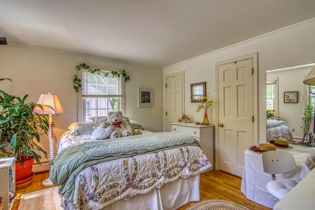 24 Wagner Drive Brooklin ME 04616