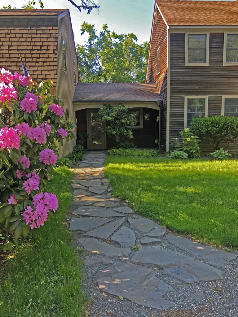 24 Wagner Drive Brooklin ME 04616