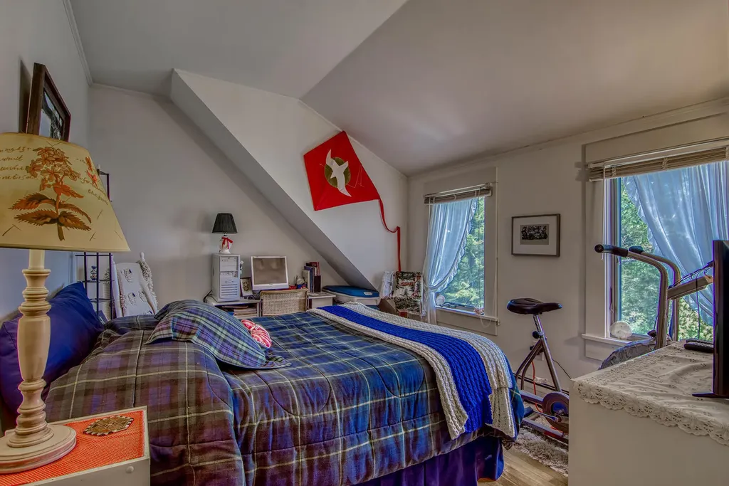24 Wagner Drive Brooklin ME 04616