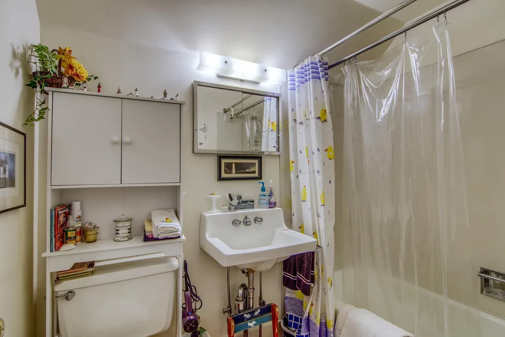 24 Wagner Drive Brooklin ME 04616