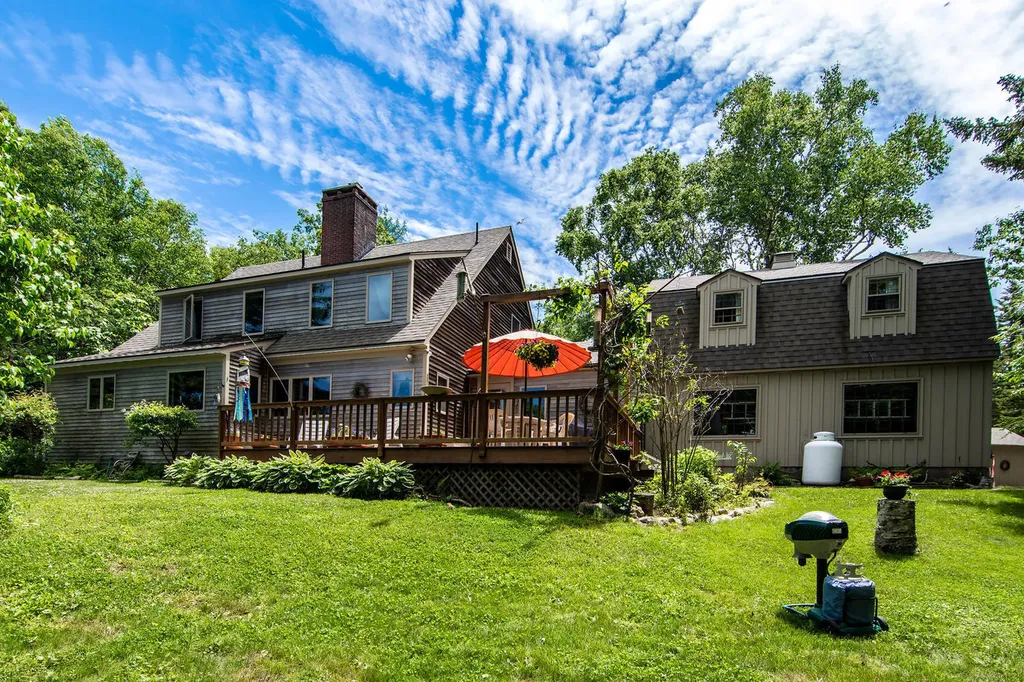 24 Wagner Drive Brooklin ME 04616