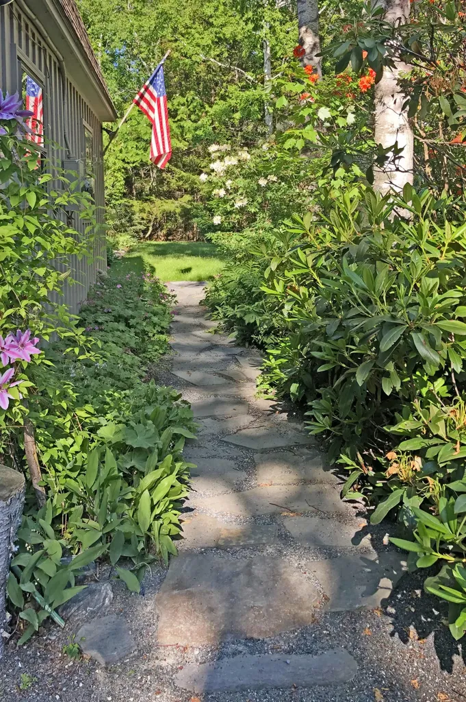 24 Wagner Drive Brooklin ME 04616