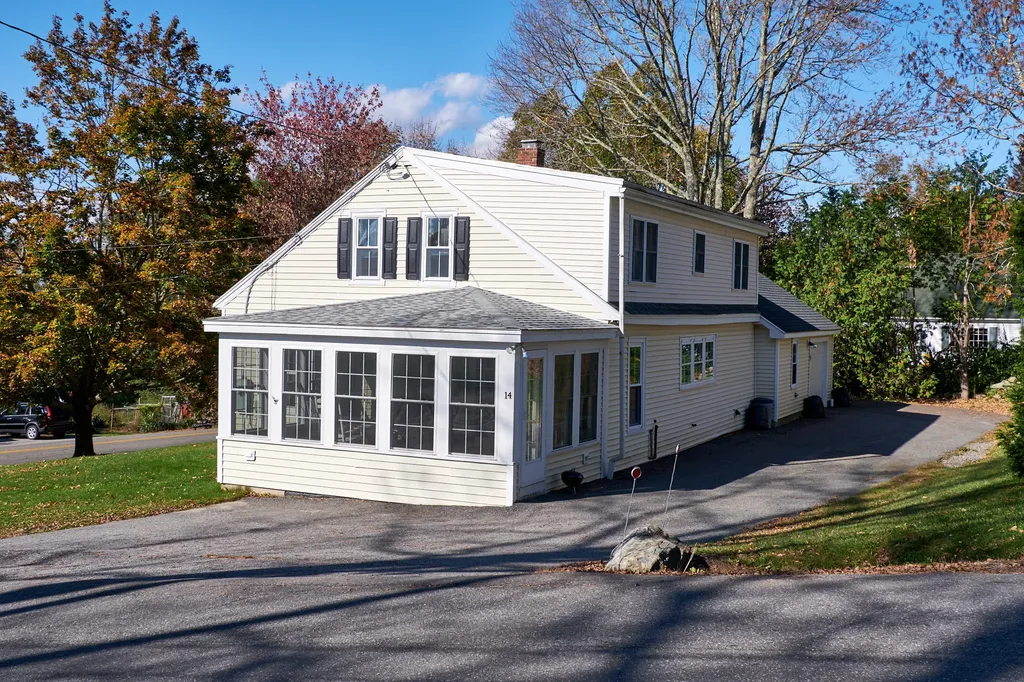 14 Old Route 1 Waldoboro ME 04572