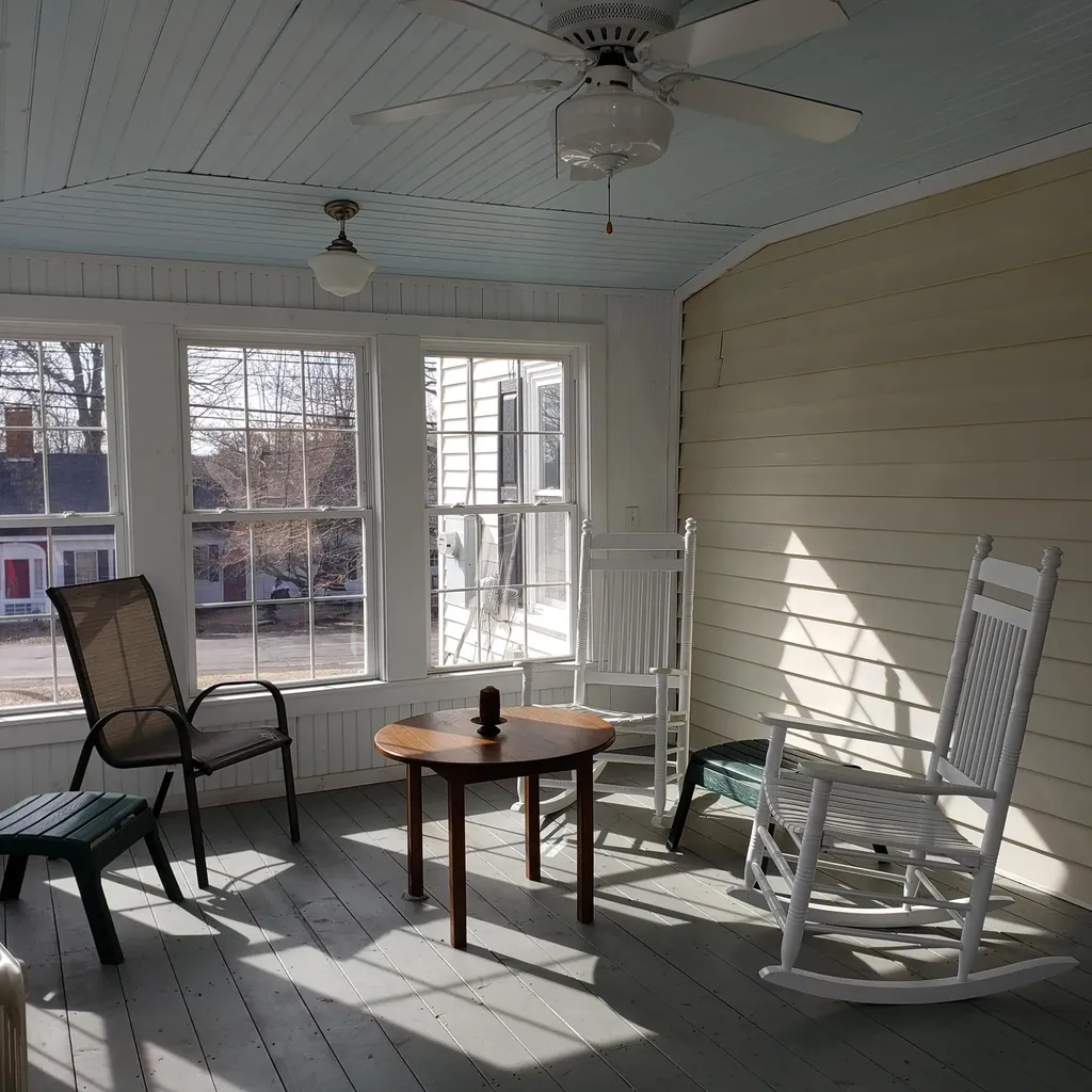 14 Old Route 1 Waldoboro ME 04572