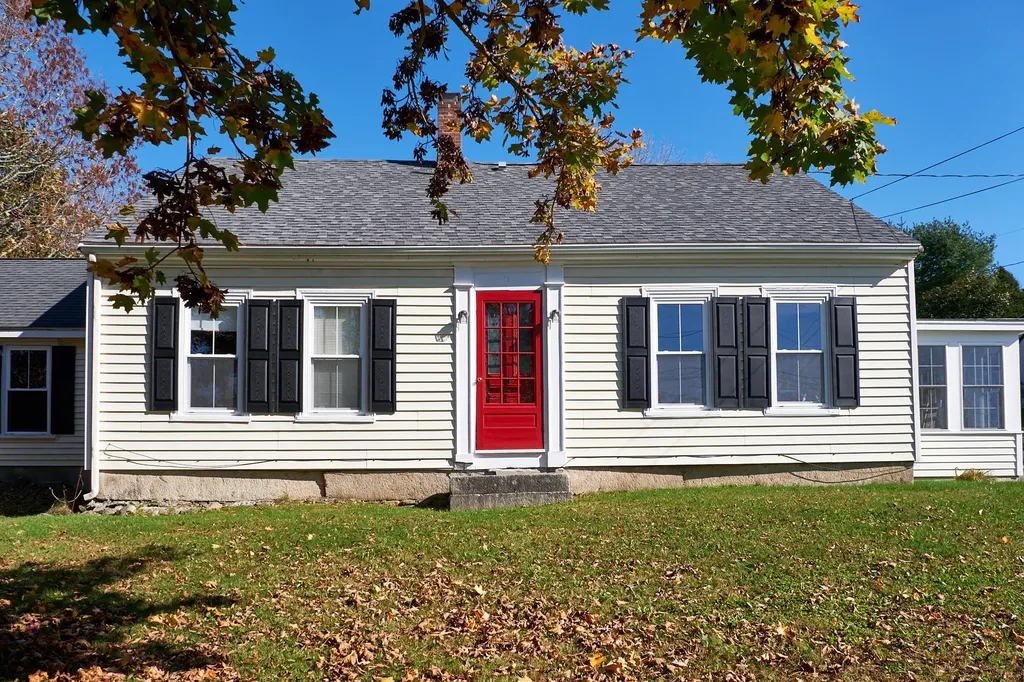 14 Old Route 1 Waldoboro ME 04572