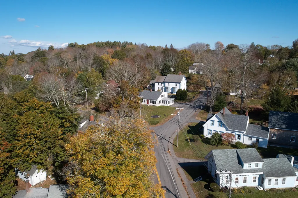 14 Old Route 1 Waldoboro ME 04572