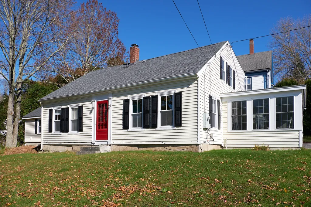 14 Old Route 1 Waldoboro ME 04572