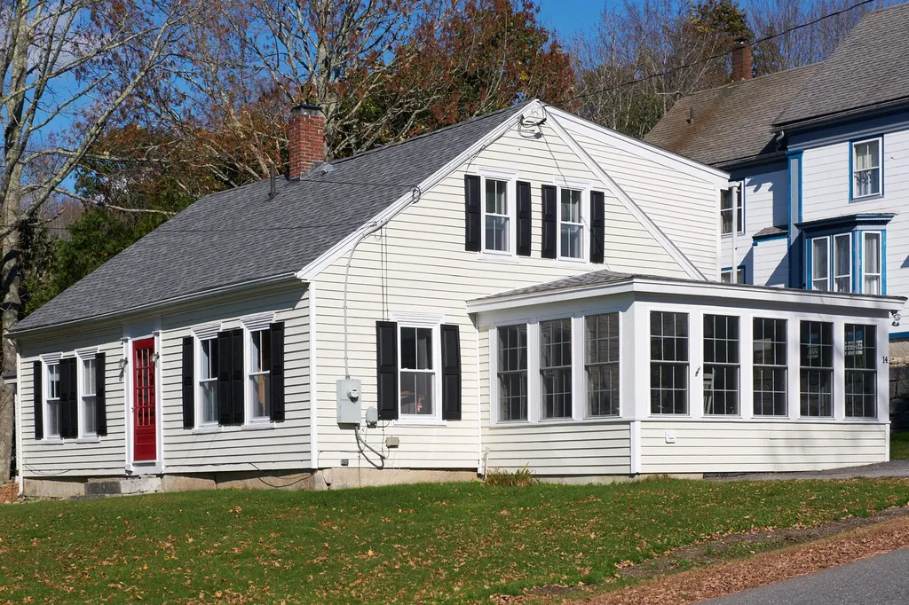 14 Old Route 1 Waldoboro ME 04572